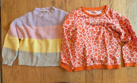 2 Pullover Gr. 110/116