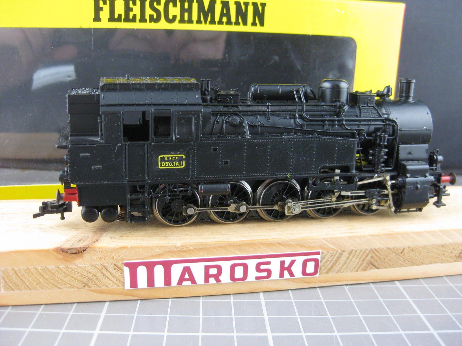 Fleischmann Modellini di ferrovie: Fleischmann SNCF Tenderlok 050.TA.1, mit OVP, . – Usato da Malters venduto da Marosko 1