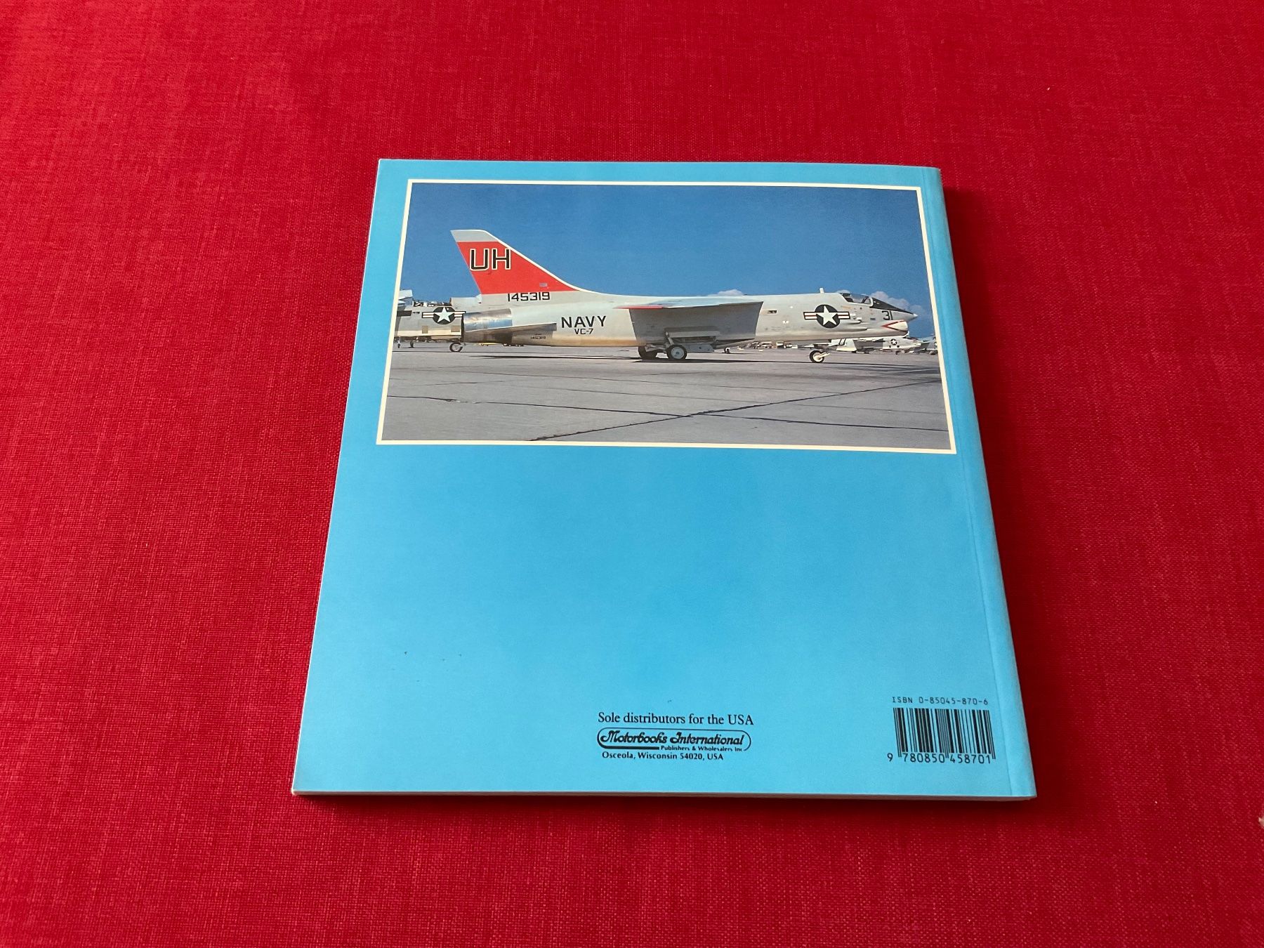 Libri: US NAVY AIR WINGS: 1965-1975 – Usato da Lugano venduto da Persepolis 4