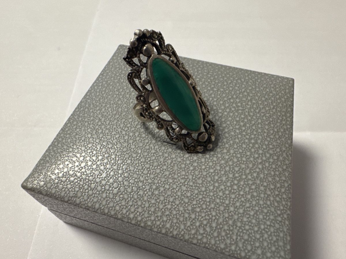 Bagues: Bague en argent – D'occasion à Montreux par luc_w7cx