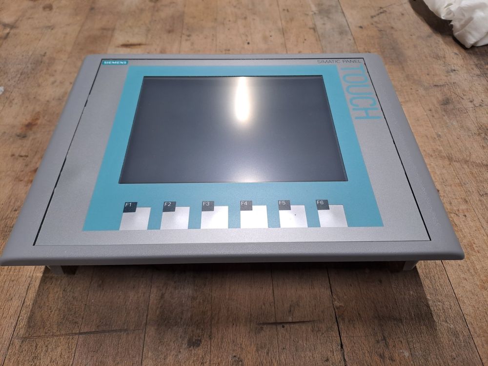 Siemens Simatic Panel KTP 600 Basic Color DP (Defekt) in Schneisingen ...