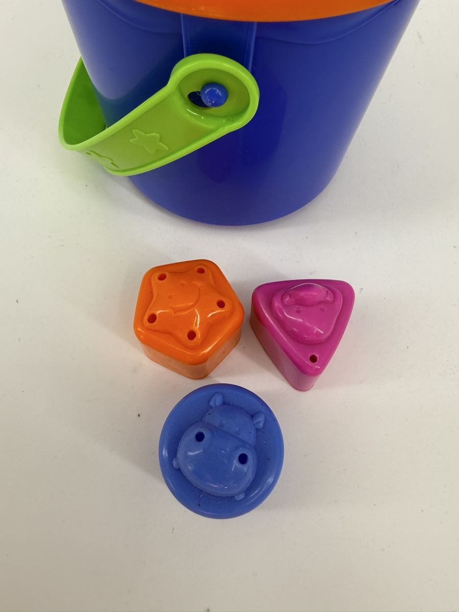 Giocattoli: Steckspiel Eimer mit Formen  – Usato da Auenstein venduto da moin. 2