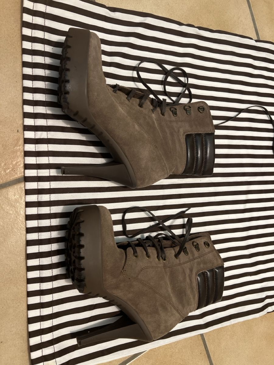 Damenschuhe: Bottes à talons cuir suédé marron pointure 38 Extrem  – Neu (gemäss Beschreibung) aus Arvillard (Salins) von mental0mystique 3