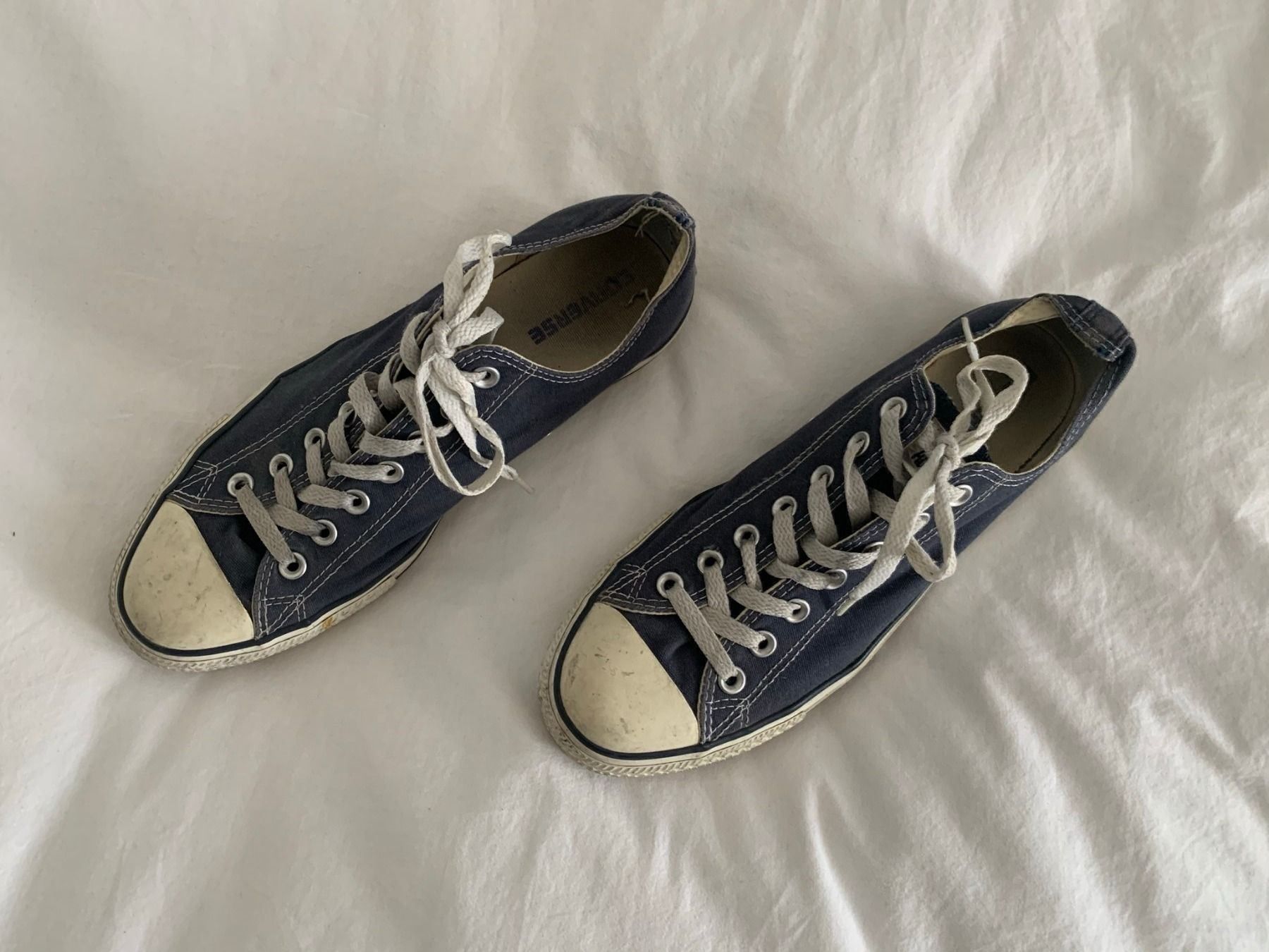 Converse Chaussures hommes: CONVERSE - Chucks dunkelblau 43 – D'occasion à Zürich par Diazaio 1