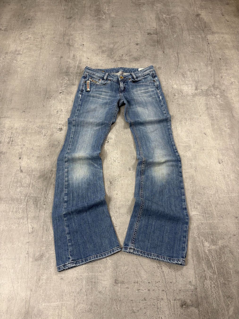 Diesel Jeans: Vintage Diesel Bootcut Flared Jeans (S) – Nuovo (secondo la descrizione) da Werdenberg venduto da hase.vintage 1