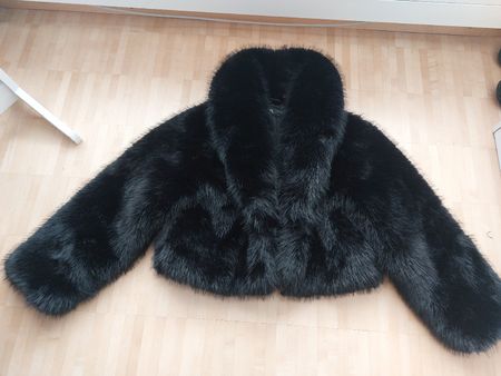 Zara Kunstfell Jacke schwarz Gr. XS