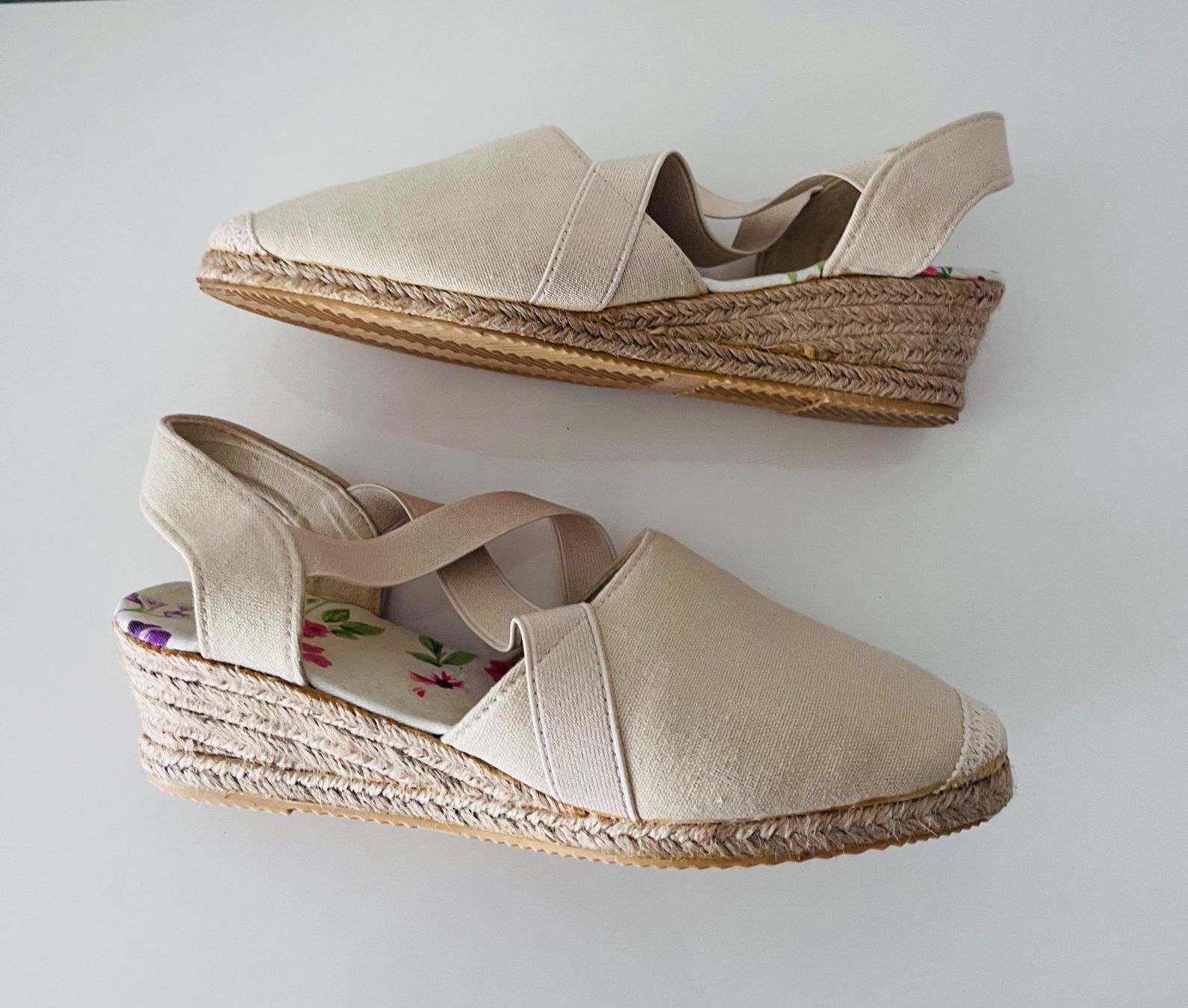Damenschuhe: PLATEAU - ESPADRILLE beige, Gr. 38 neu – Neu (gemäss Beschreibung) aus Belp von Solyluna 2