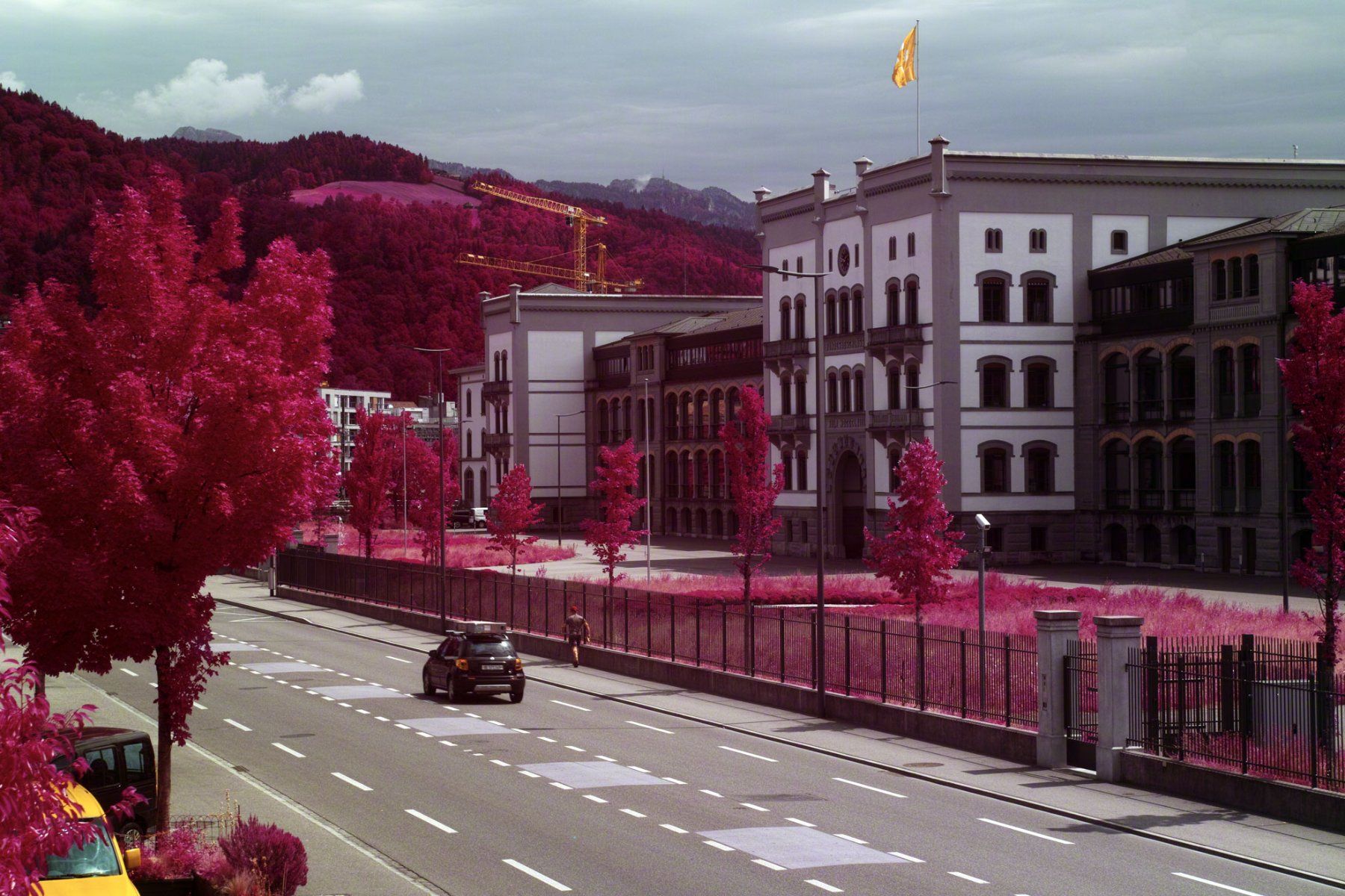 Sigma Fotocamera: Aerochrome Infrared Sigma SD1 Komplett – Usato da Thun venduto da HiddenRealmsCH
