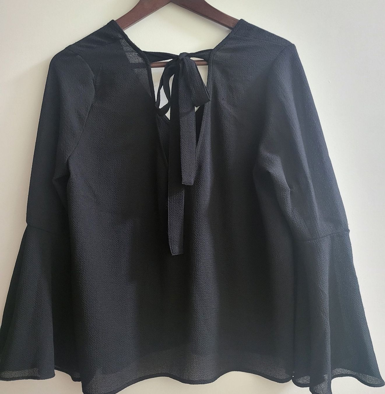 Blusen: Elegante Damen Bluse, Schwarz – Gebraucht aus Basel von sci_67ms 1