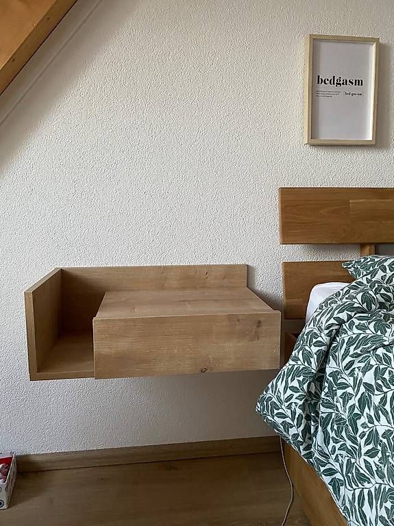 Mömax Nachttische: Floating Nachttisch – Gebraucht aus Biel/Bienne von cyb_2jcy