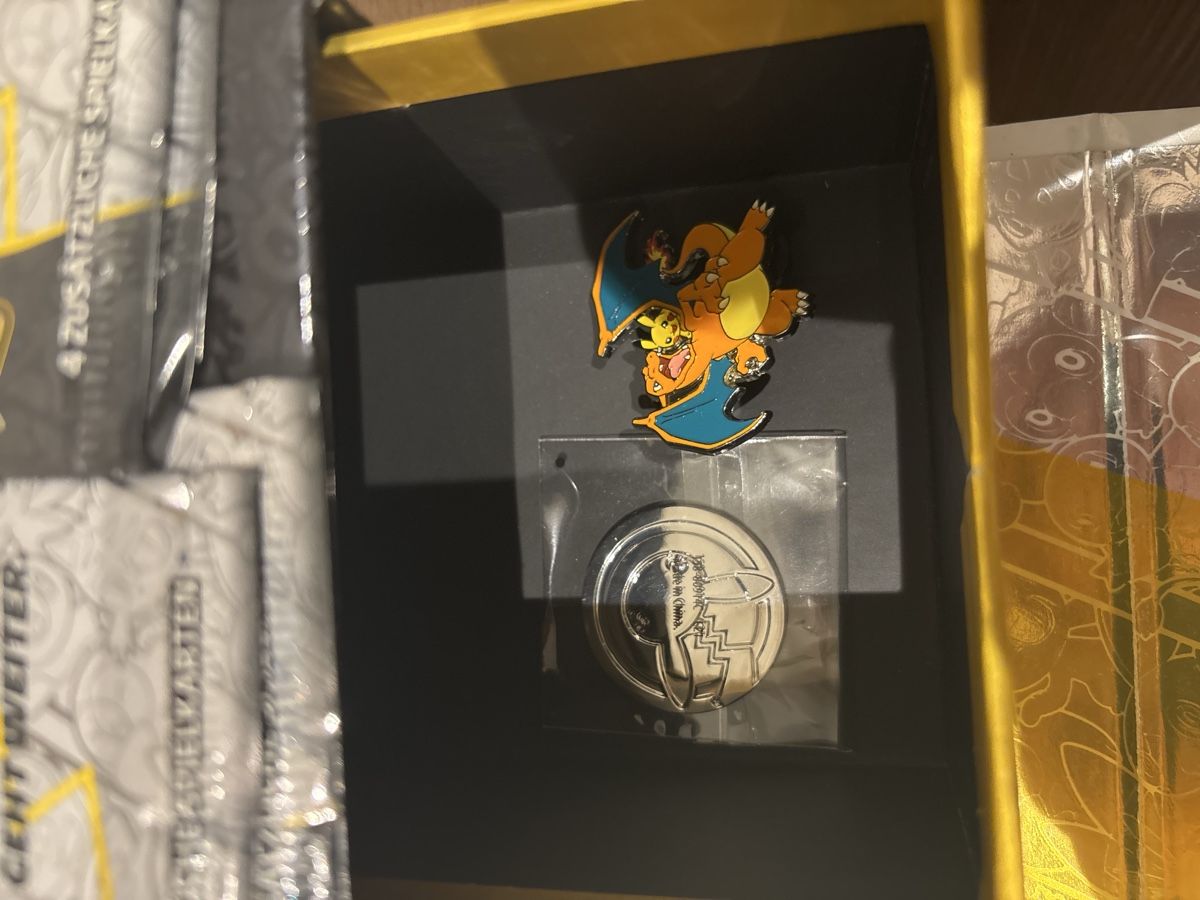 Pokémon Carte collezionabili: Celebration Booster 10Stk. + UPC Box – Nuovo (secondo la descrizione) da Anglikon venduto da raf_7sml 1