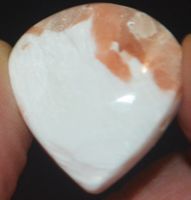Cabochon L-2357 – Rosa Scolecit – 26x25mm
