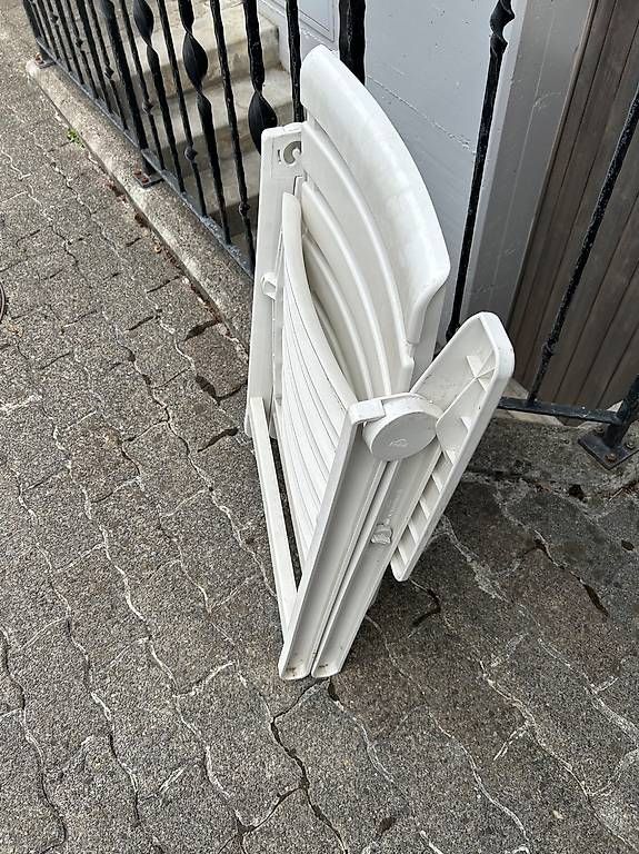 Sedie: Kunststoff Gartenstühle  – Usato da Galgenen venduto da Hacega 2
