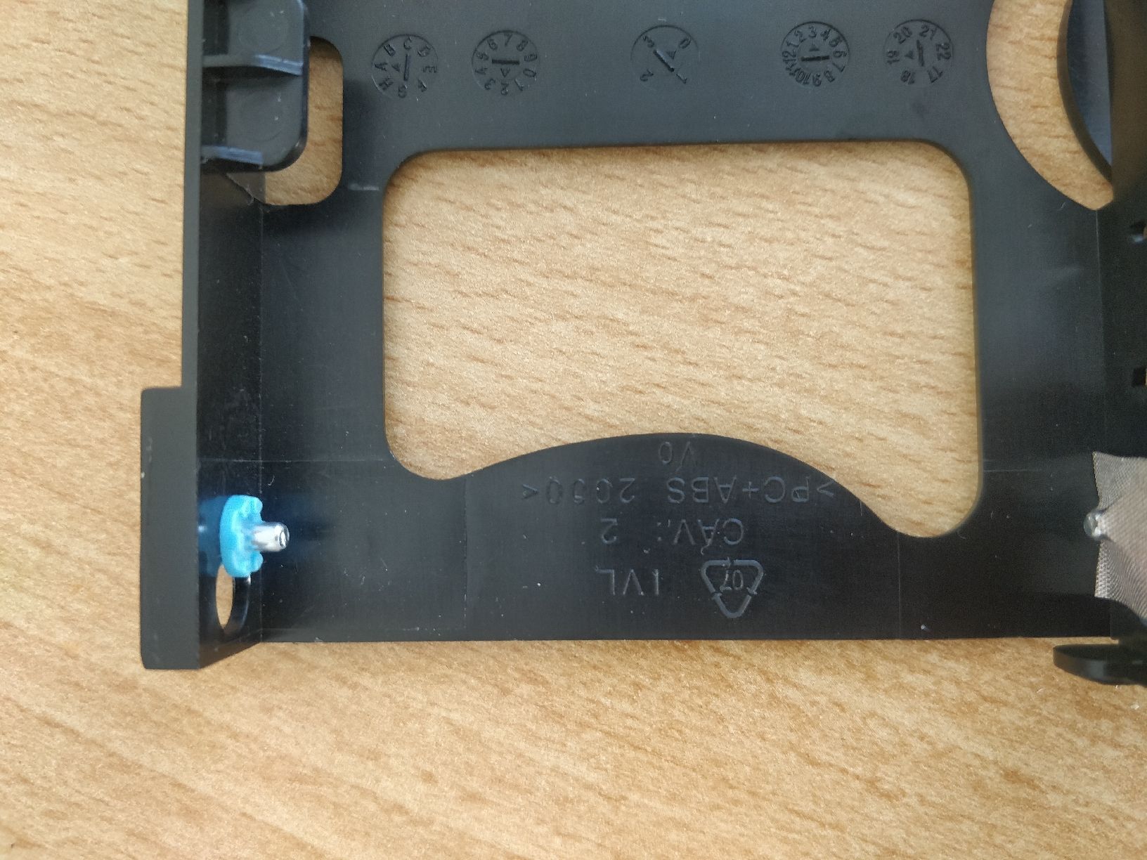 Lenovo Câbles: HDD SATA Cable Caddy & Flex Cable – D'occasion à Flawil par rcnkr 3