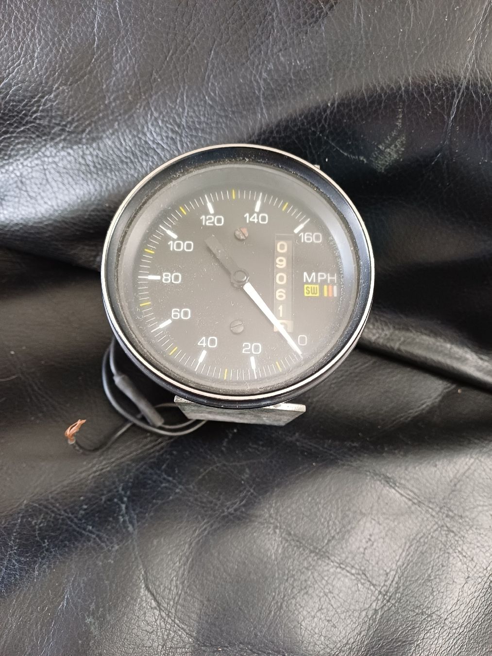 Tutti pezzi di ricambio auto: Tacho 160 MPH Vintage Auto Oldtimer USA Meilen – Usato da Ebersecken venduto da Napf08