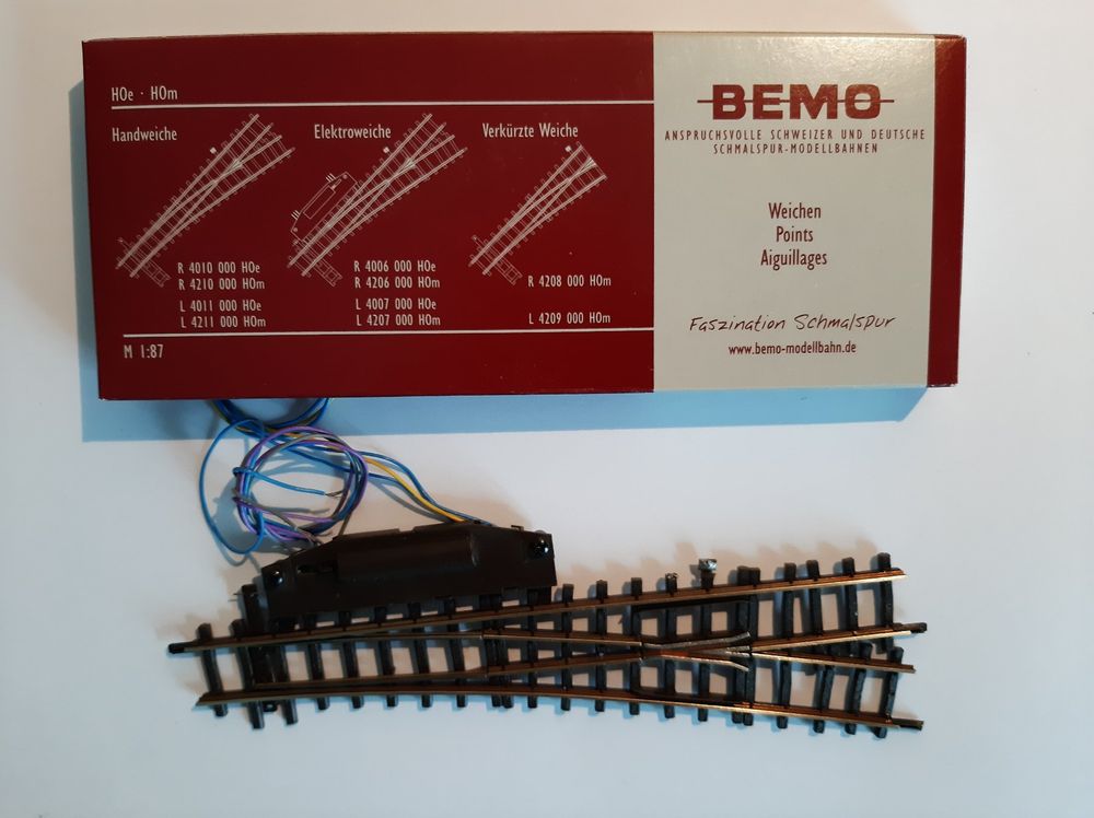 Bemo Modelleisenbahnen: Bemo H0m 4206 000 Weiche rechts 12° mit Antrieb – Defekt aus Thun von Schwarzsee48