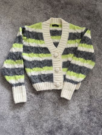 Stylish Dilvin Knit Cardigan - Perfect for Autumn Days!