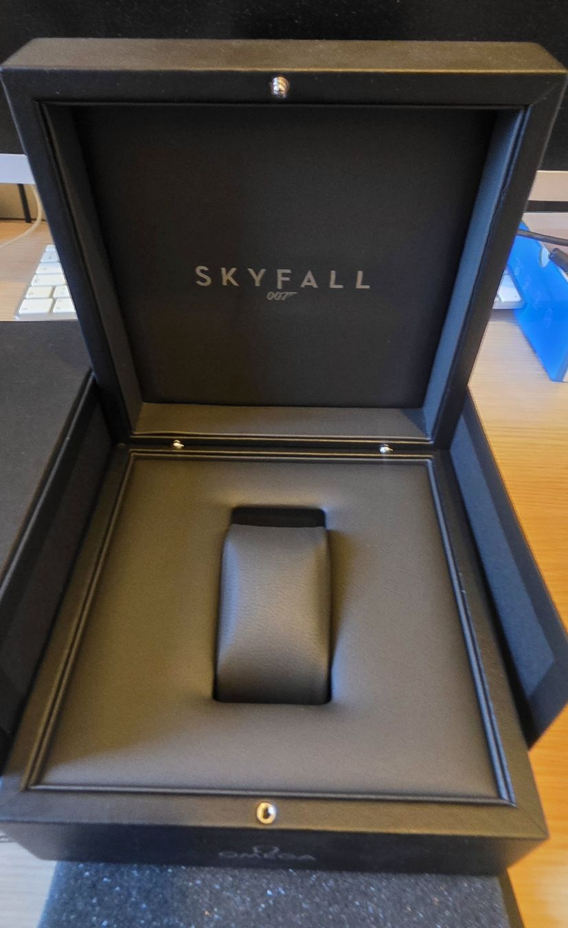 Omega Uhren: Omega Skyfall Box Ecrin 007 – Neu (gemäss Beschreibung) aus Neuchâtel von mywatch4u 4