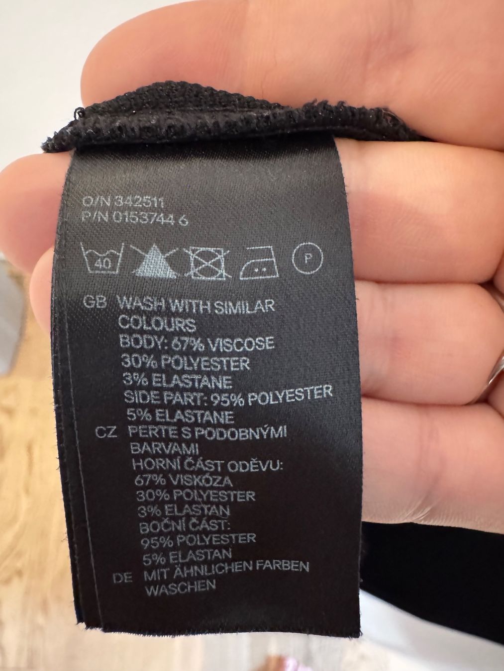 Robes: Schwarzes Kleid, eng – D'occasion à Winterthur par jen_w6kc 3