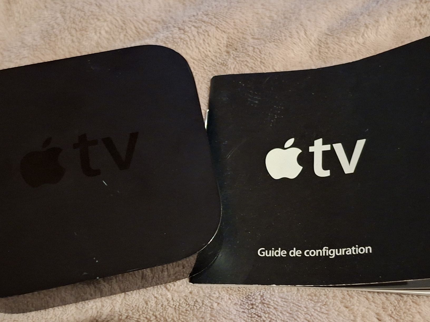 Apple Systèmes audio & multimédias: Apple TV modèle A1469 avec télécommande et guide inclus – D'occasion à Tannay par v1n1p00h 2