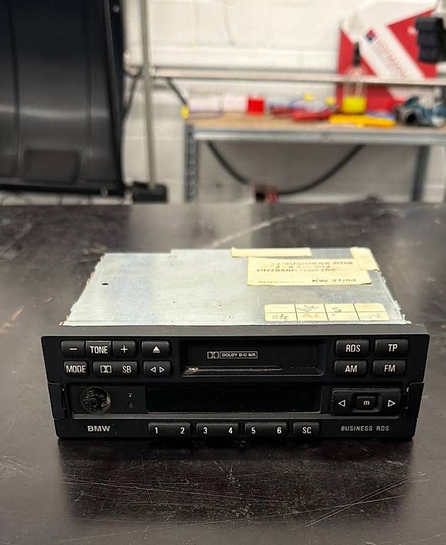 Radio: BMW e36 Business RDS Autoradio – Usato da Münchwilen AG venduto da Vinnis