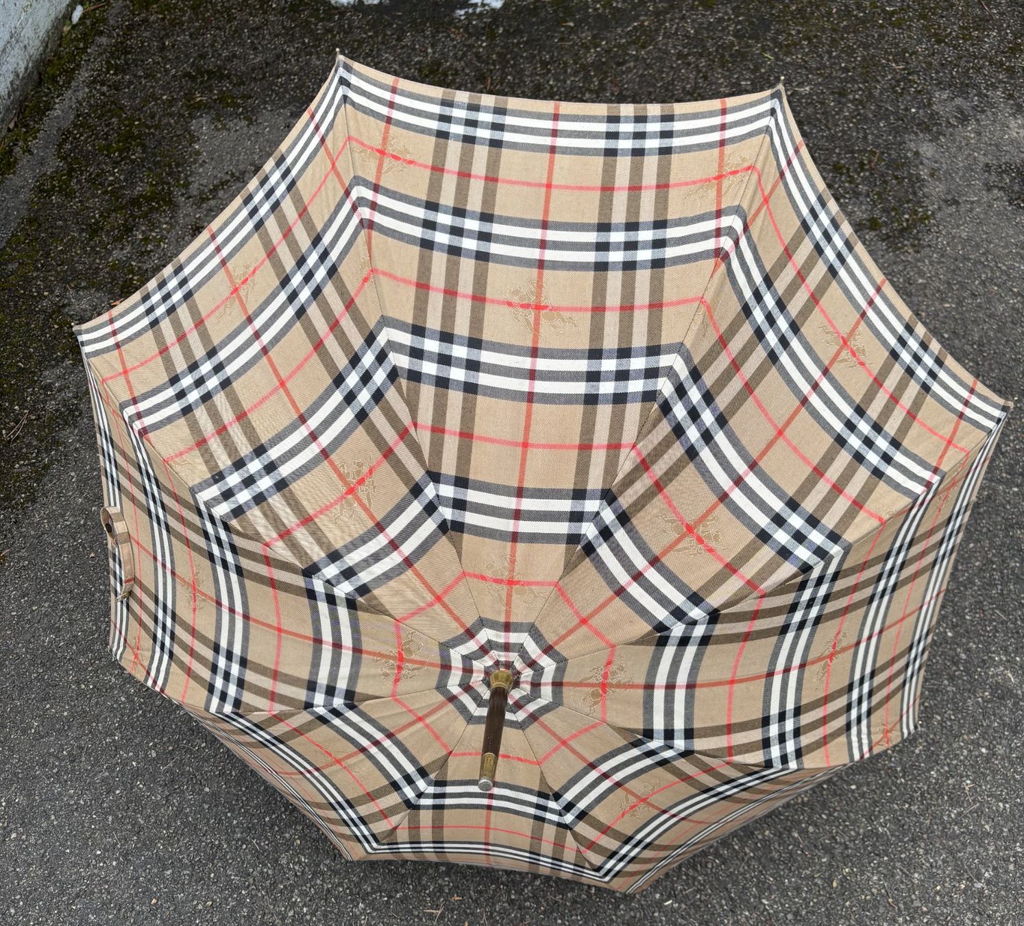 Burberry Regenschirme: BURBERRY, Regenschirm, 20. Jahrhundert. – Gebraucht aus Eggersriet von car_w5cl 1