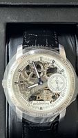 Elegante Skelett-Uhr mit Lederarmband Selten