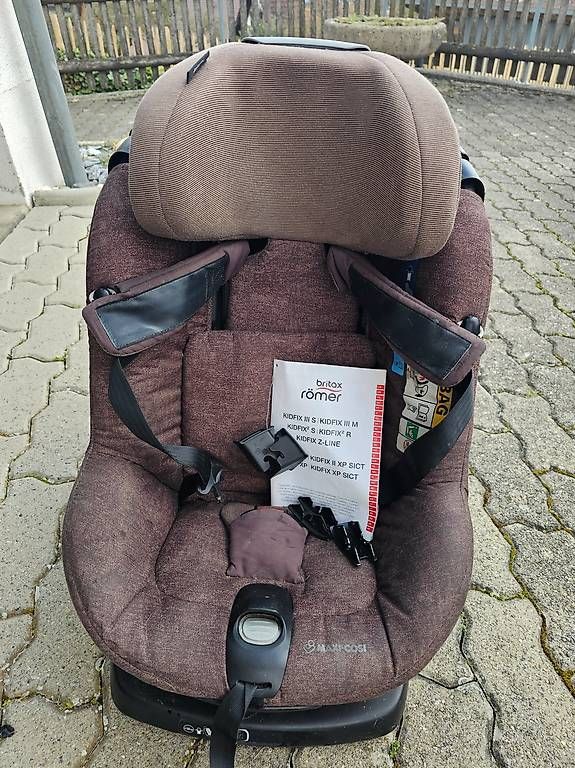 Sièges auto: Maxi-Cosi AxissFix – D'occasion à Hüntwangen par Eknubel