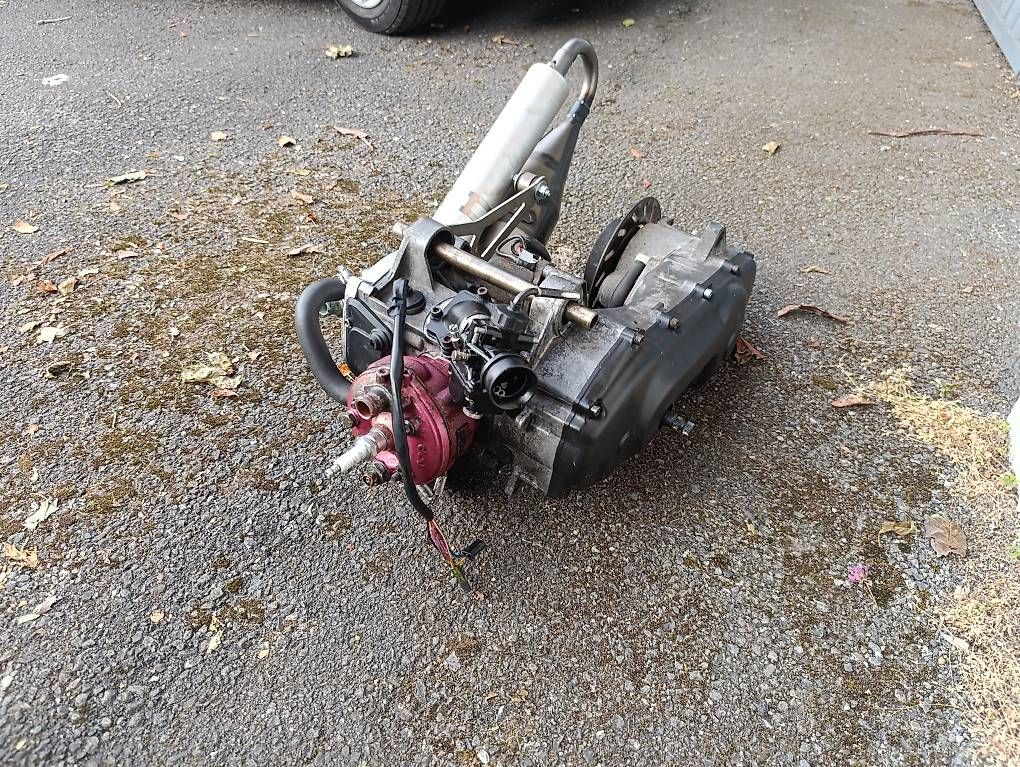 Yamaha Tutti pezzi di ricambio per scooter: Motore Aerox 50 – Usato da claro venduto da andre.94