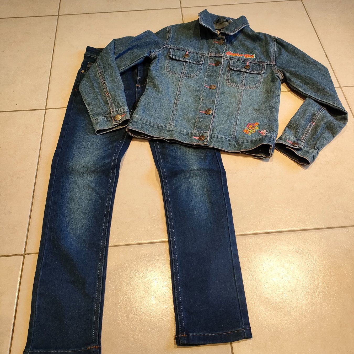 Lotti & Set di vestiti: Kleiderpaket Gr. 140 – Usato da Adelboden venduto da Lammhult 7