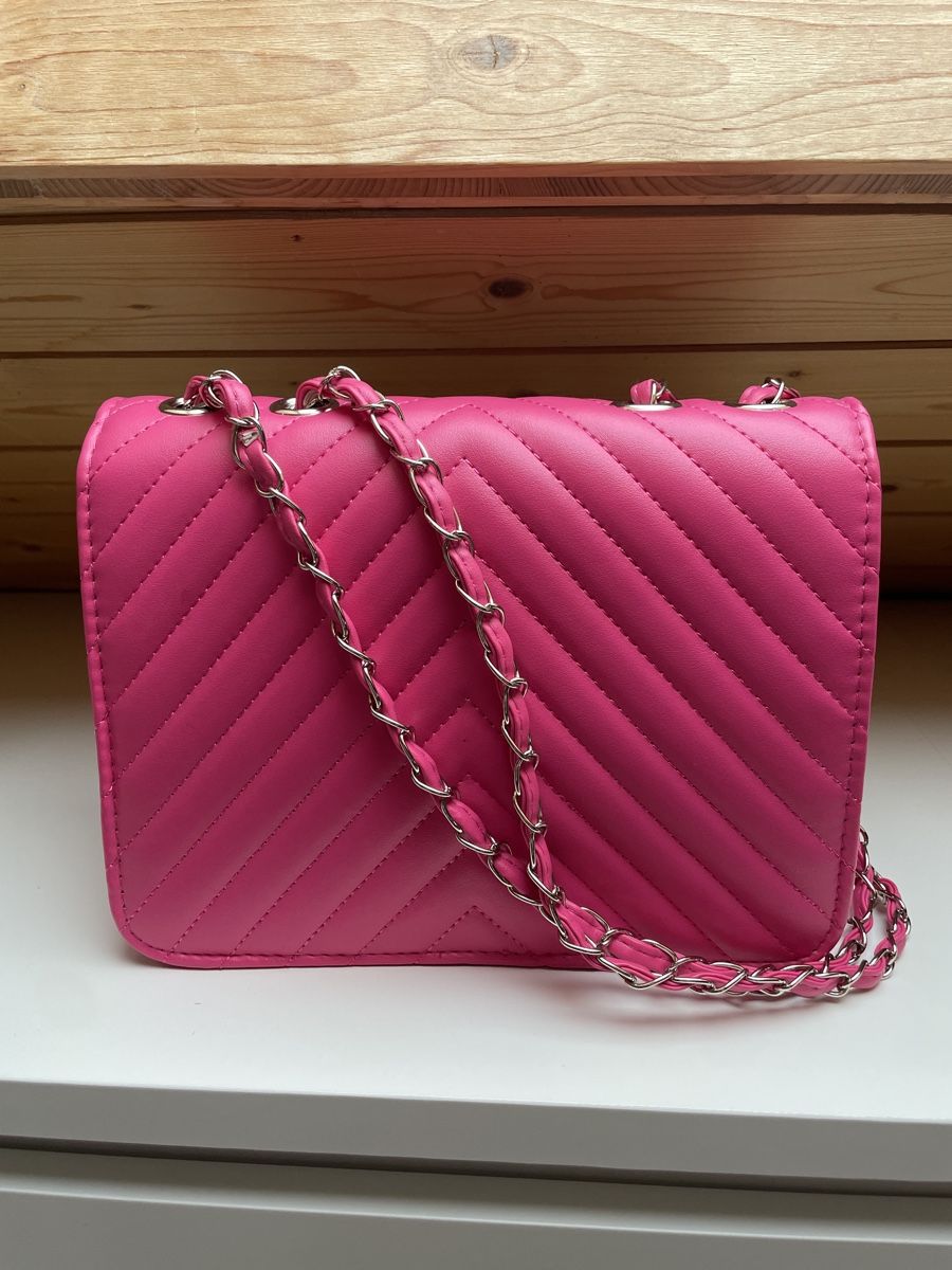 Borse da donna: Pinke Umhängetasche mit Kette – Nuovo e nell'imballaggio originale da Uster venduto da fas_q2ft 1