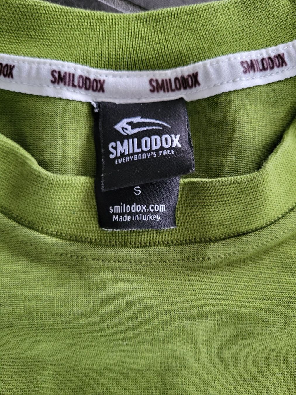 Maglioni & Felpe: Sweatshirt SMILODOX Gr. S NEU – Nuovo (secondo la descrizione) da Richterswil venduto da adora88 2