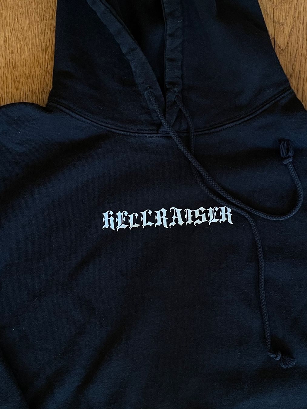 Brandy Melville Maglioni & Felpe: Brandy Melville Hellraiser Hoodie – Usato da Weinfelden venduto da aline.brc 3