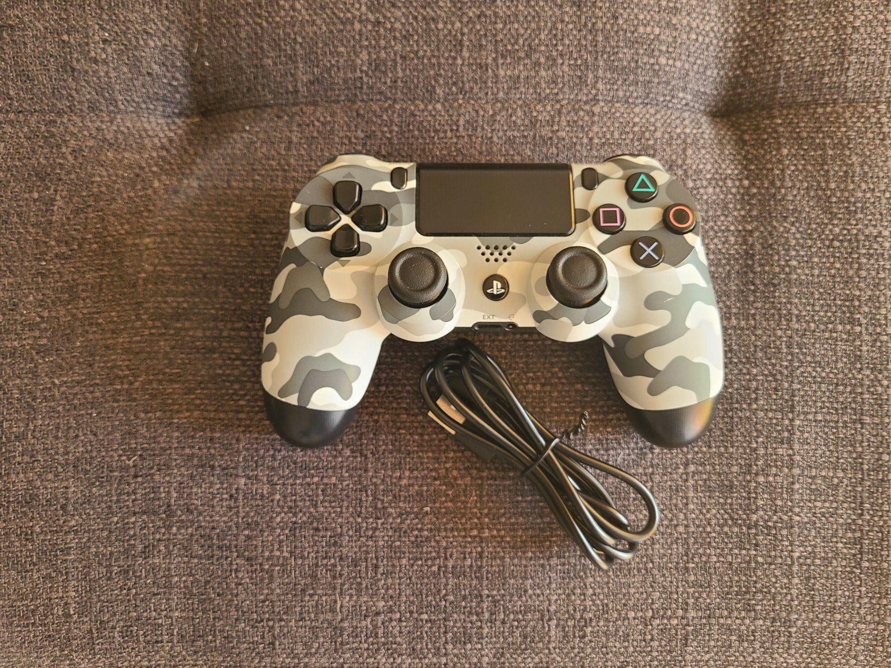 Sony Controller: Original Controller Sony PS4 Wireless DualShock 4 Camoufl.! – Usato da Buchs AG venduto da Hifinico