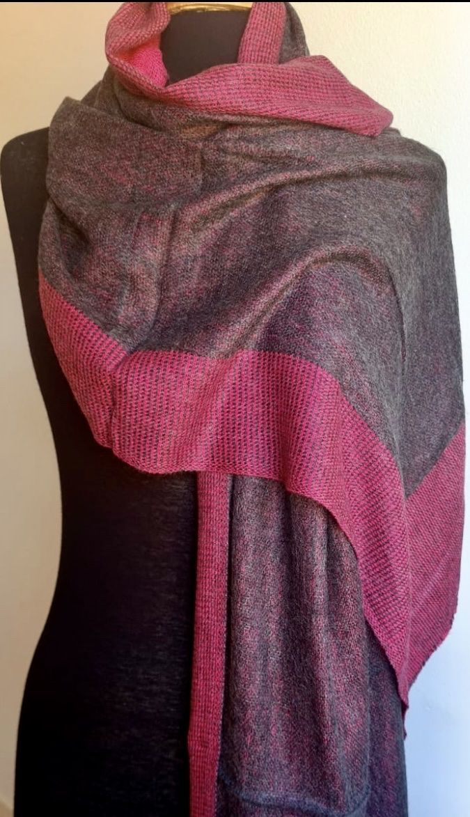 Foulard & Sciarpe: Châle cachemire double face bicolore – Nuovo e nell'imballaggio originale da Coffrane venduto da Luxary_16 4