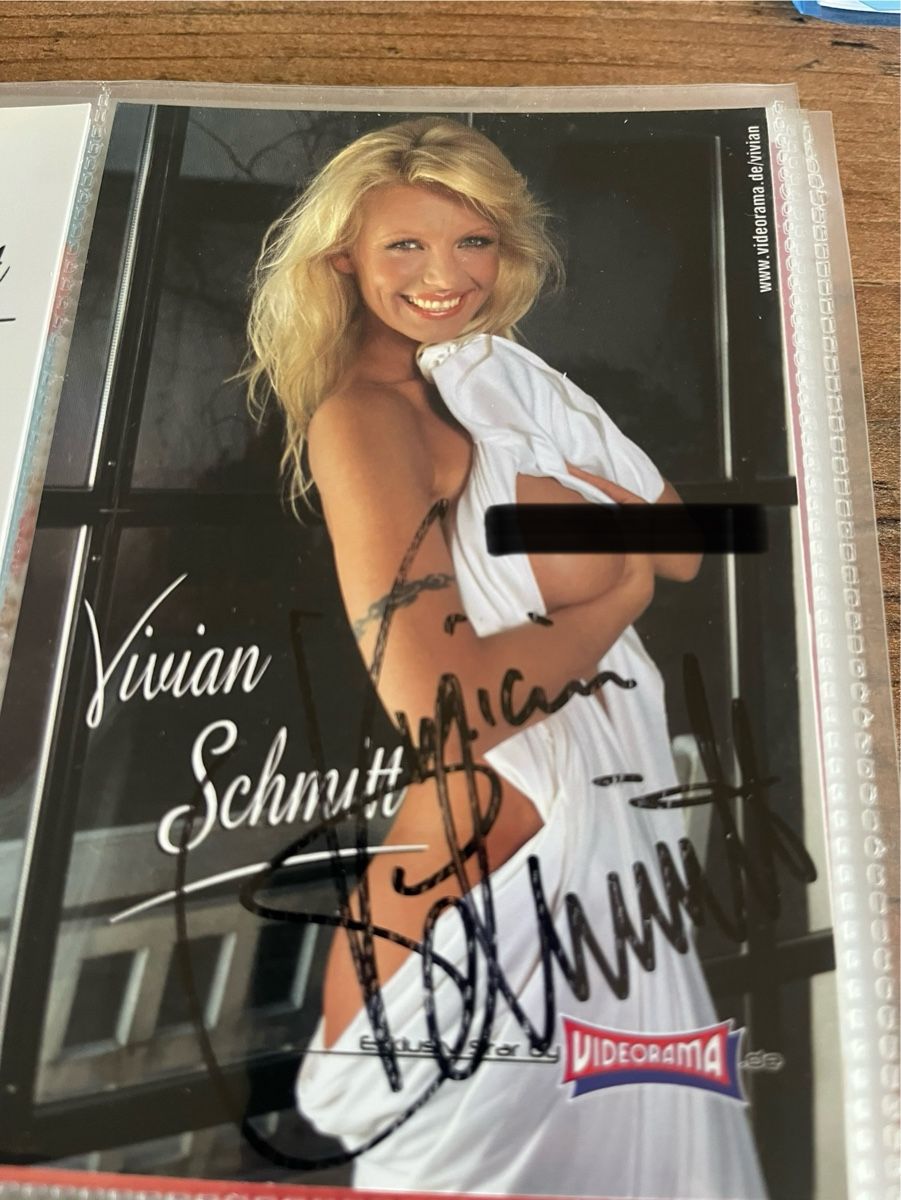Autografi: Vivian Schmitt signierte Autogrammkarte – Usato da Widnau venduto da Spetz