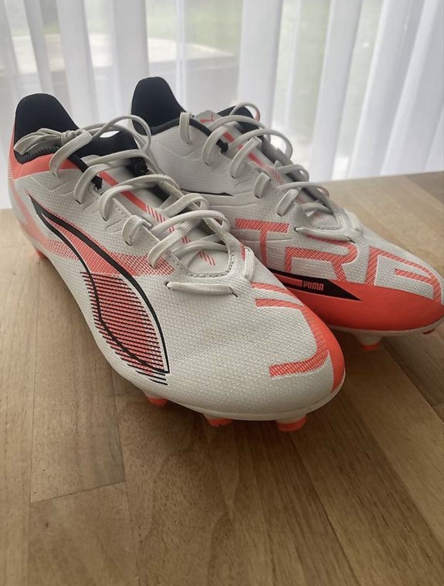 Puma Scarpe da uomo: Puma Nockenschuhe Grösse 41 – Usato da Wädenswil venduto da Mazso