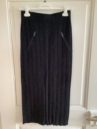 The Kooples x Sport, schmaler Strickjupe schwarz, S, 