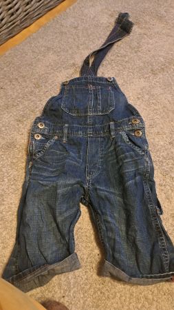 Hose mit Trägern / Latzhose, verschiedene grössen