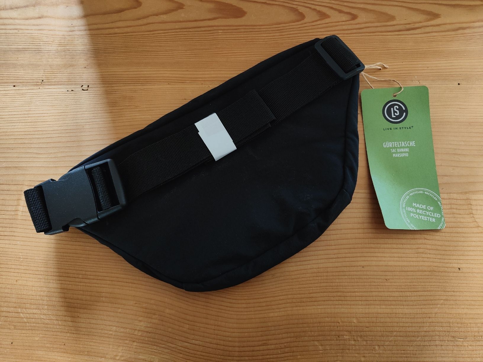 Taschen: Schwarze Gürteltasche - Neu mit Etikett – Neu und originalverpackt aus Ebnat-Kappel von Fini1000 1