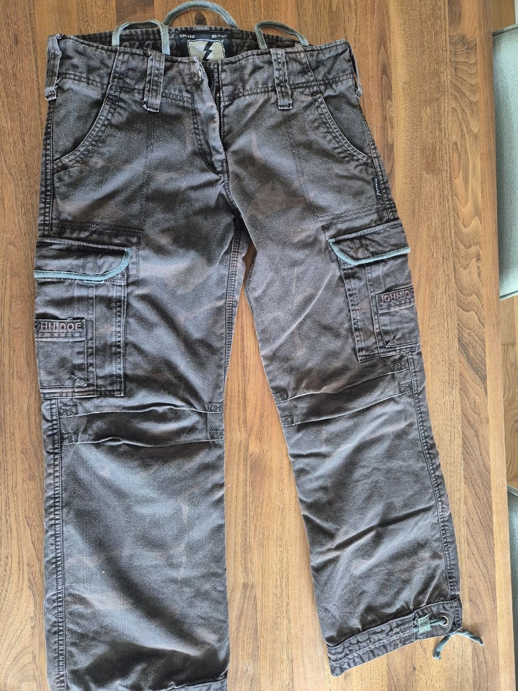 Pantaloni: JohnDoe Motorradhose – Usato da Cham venduto da cofueg