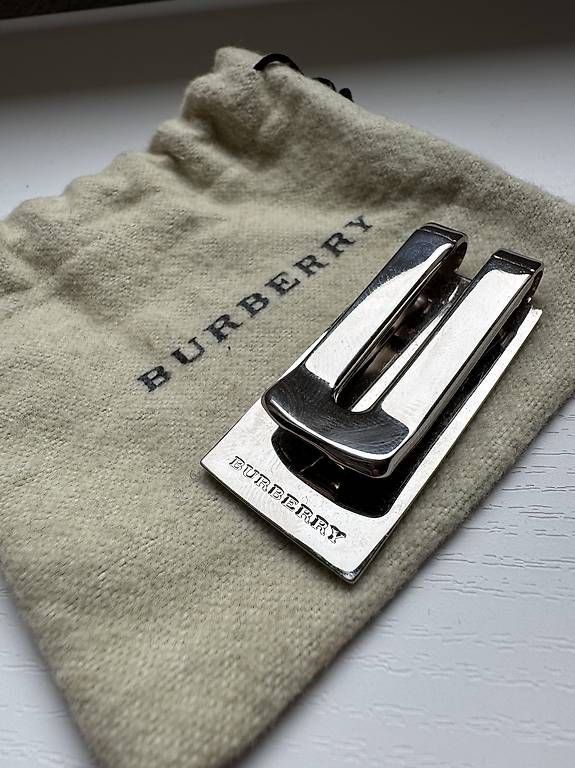 Burberry Portefeuilles: Burberry Geldklammer – Neuf (Voir description) à  par  1