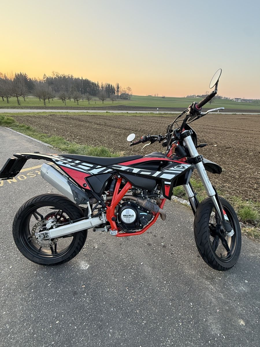 Beta Strasse: Beta 125RR Supermoto – Gebraucht aus Müllheim Dorf von dom_y9h5 4