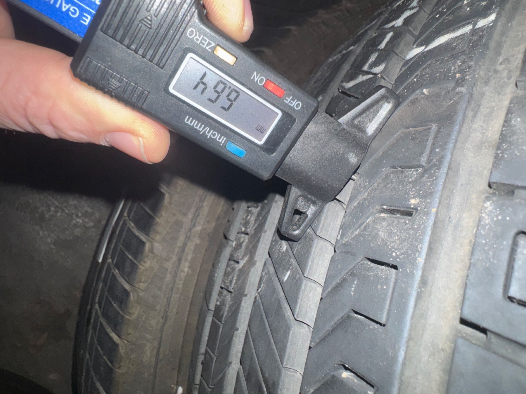 Continental Pneumatici & Ruote complete: 275/40R21 – Usato da Widen venduto da Dinero02 8