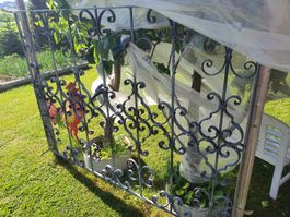 2 Stk. dekorative Ziergitter aus Schmiedeisen ab CHF 490.-!