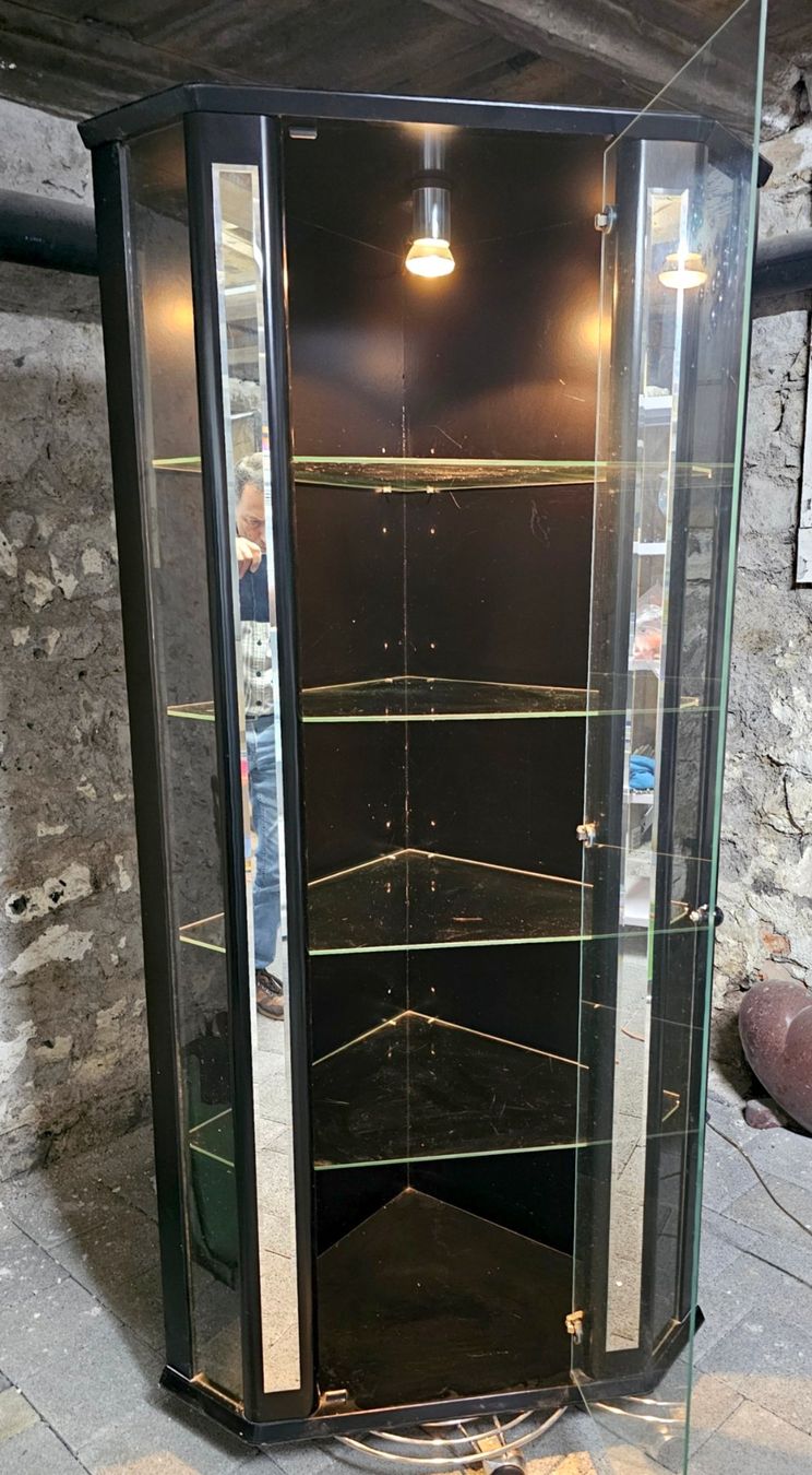 Vetrine: Vitrine beleuchtet für eine Ecke – Usato da Walenstadt venduto da pedroju-1 2
