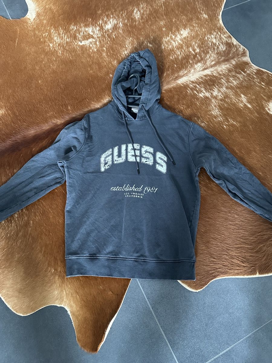 Guess Maglioni & Felpe: Guess Kapuzenpullover – Usato da Büttikon AG venduto da labi2005 1