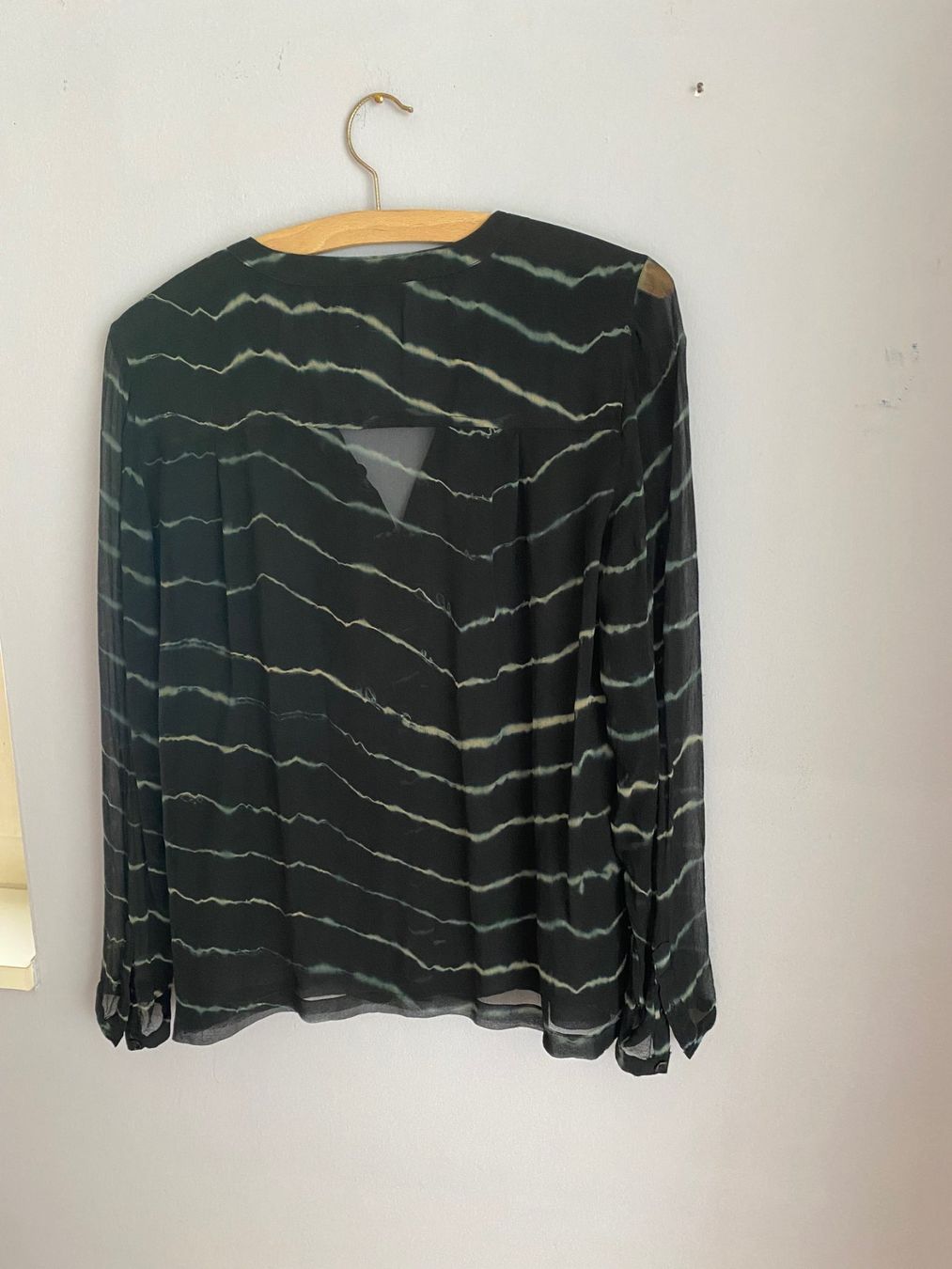 Antik Batik Camicette: Antik & BATIK  100 % SEIDE – Usato da Luzern venduto da Turmliebe 1