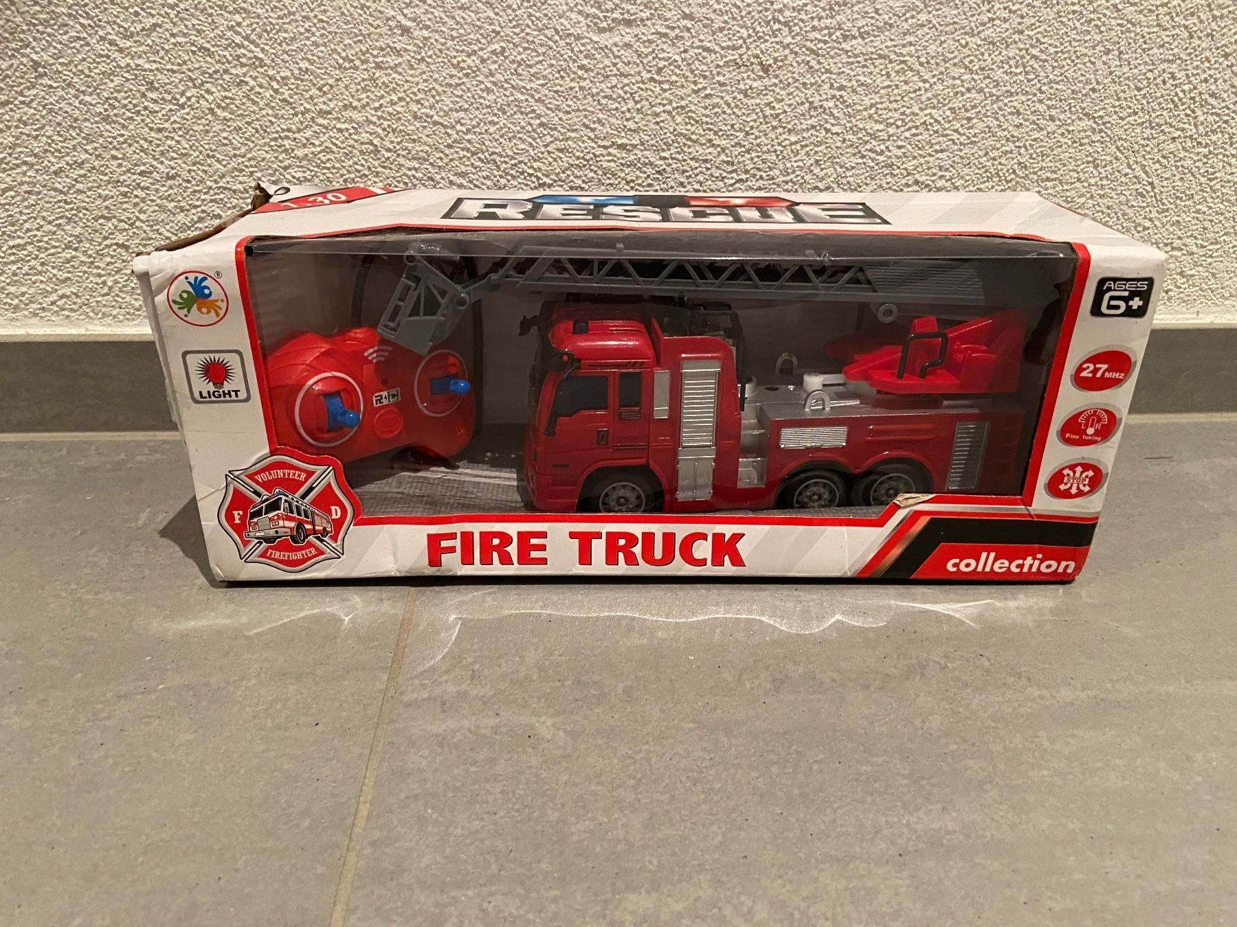 Giocattoli: Fernbedienung Elektrische Feuerwehrmann / Der Renner/ NEU – Nuovo e nell'imballaggio originale da Seon venduto da Aaargauer01 3