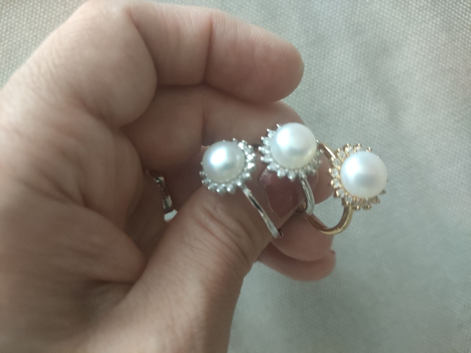 Ringe: Süsswasserperlen Ring, 15 CHF/ Stk. – Neu und originalverpackt aus Bern von Lidia.5 4